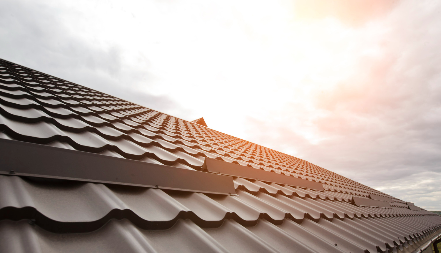 Rumah Atap Multiroof, Kenali Jenis dan Ragam Keunggulannya!