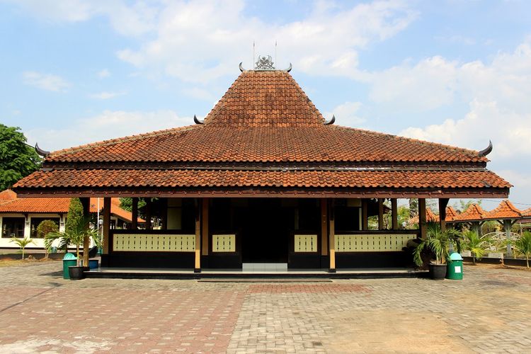 Jenis - Jenis Rumah Adat Jawa Tengah Beserta Keunikannya