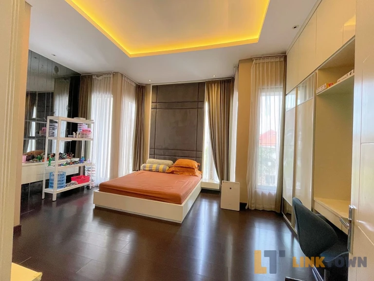 Jual Cepat Rumah 2 Lantai Semi Furnish di Mulyorejo Surabaya Jual Cepat Rumah 2 Lantai Semi Furnish di Mulyorejo Surabaya