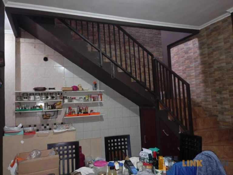 Disewakan Rumah 2 Lantai 4 Kamar di Gading Serpong Disewakan Rumah 2 Lantai 4 Kamar di Gading Serpong