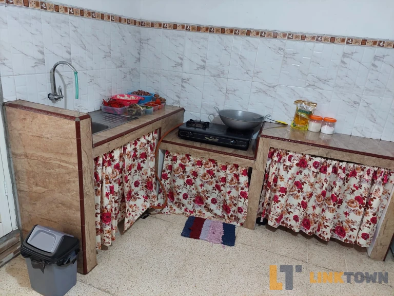 Jual Cepat Rumah Luas 300m² di Rungkut Surabaya Jual Cepat Rumah Luas 300m² di Rungkut Surabaya