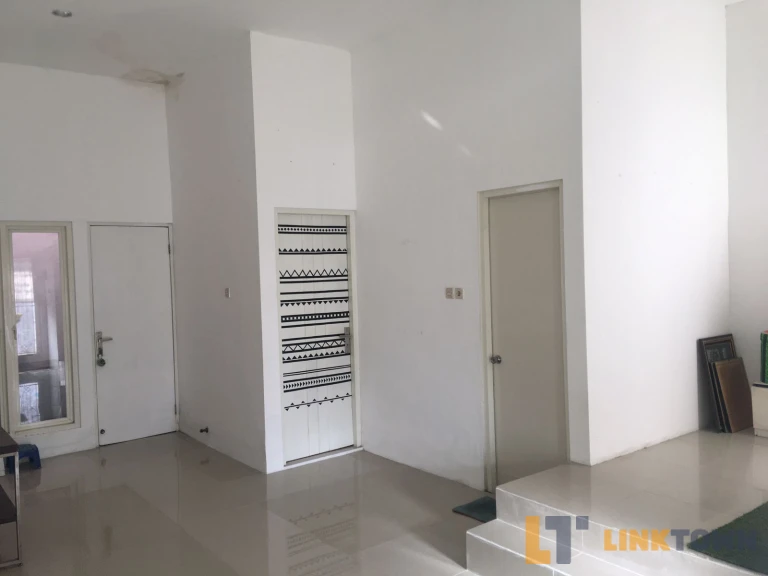 Termurah dan Strategis Rumah Siap Huni Rungkut Surabaya Termurah dan Strategis Rumah Siap Huni Rungkut Surabaya
