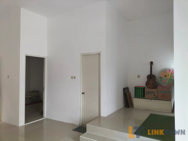 Termurah dan Strategis Rumah Siap Huni Rungkut Surabaya Termurah dan Strategis Rumah Siap Huni Rungkut Surabaya