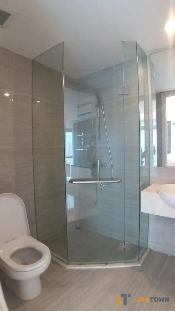 Disewakan Cepat Condo La Riz Mansion dengan Private Lift Surabaya Disewakan Cepat Condo La Riz Mansion dengan Private Lift Surabaya