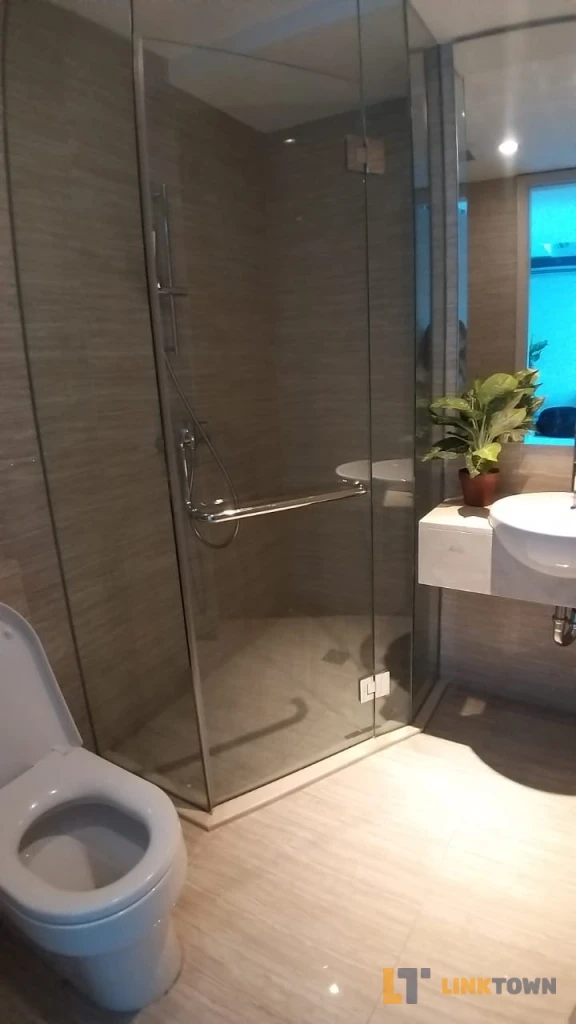 Disewakan Cepat Condo La Riz Mansion dengan Private Lift Surabaya Disewakan Cepat Condo La Riz Mansion dengan Private Lift Surabaya