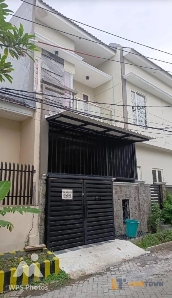 Rumah Strategis di Jalan Taman Sutorejo Timur Mulyorejo Surabaya Rumah Strategis di Jalan Taman Sutorejo Timur Mulyorejo Surabaya