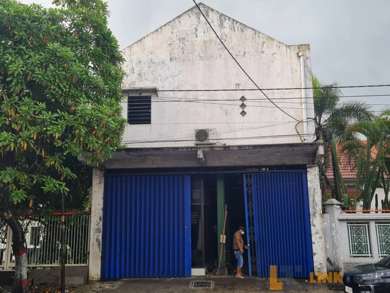 Ruko Besar di Jalan PB Sudirman Mojokerto Ruko Besar di Jalan PB Sudirman Mojokerto