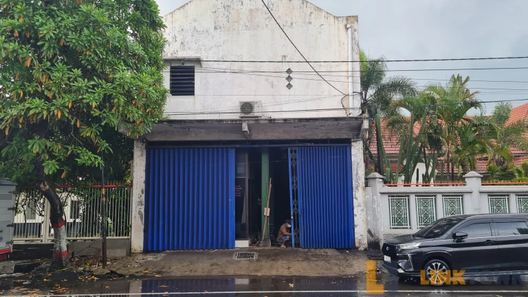 Ruko Besar di Jalan PB Sudirman Mojokerto Ruko Besar di Jalan PB Sudirman Mojokerto