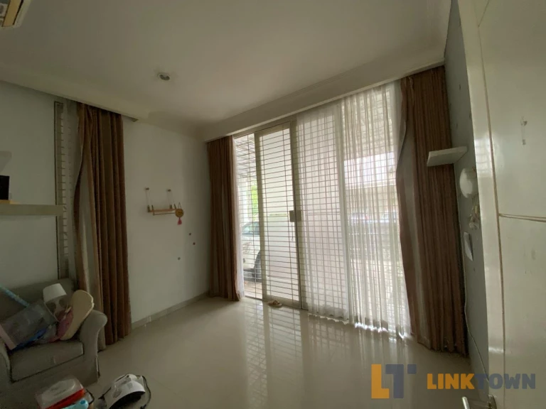 Dijual Rumah The Mansion Pakuwon Indah Dekat PTC Surabaya Barat Dijual Rumah The Mansion Pakuwon Indah Dekat PTC Surabaya Barat