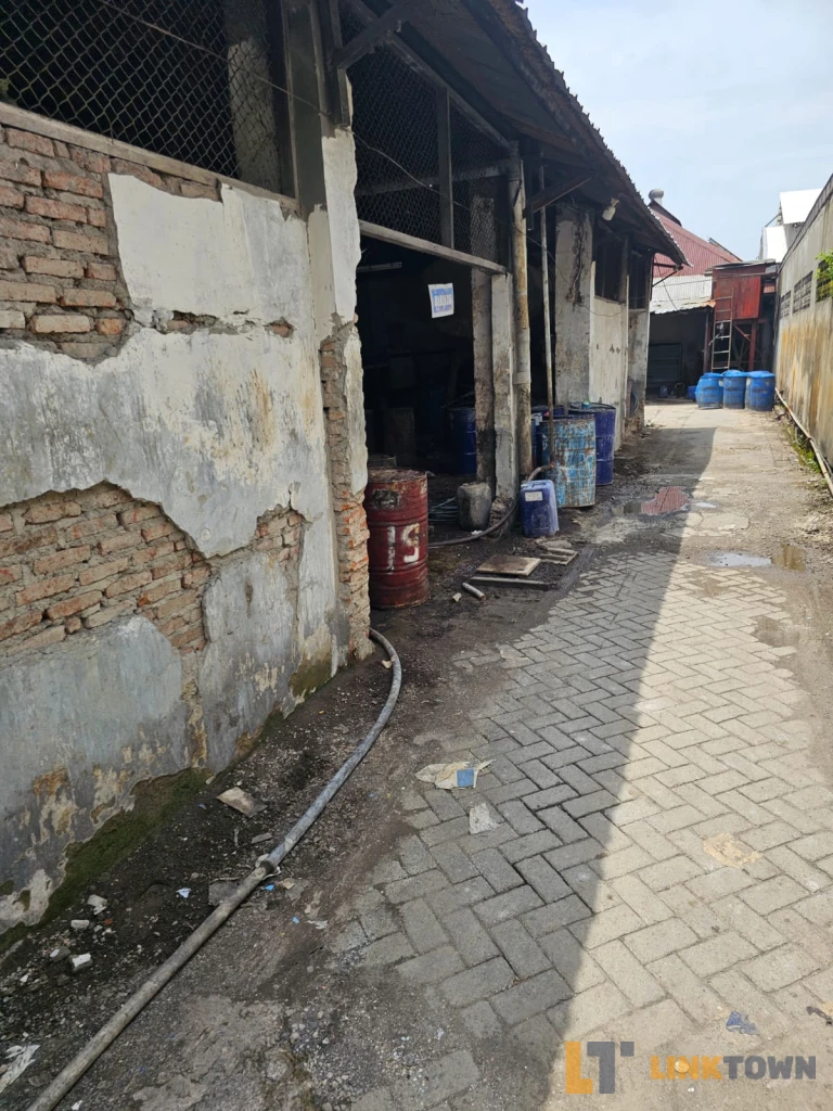 Bangunan Di Raya Kenjeran Surabaya Timur Bangunan Di Raya Kenjeran Surabaya Timur