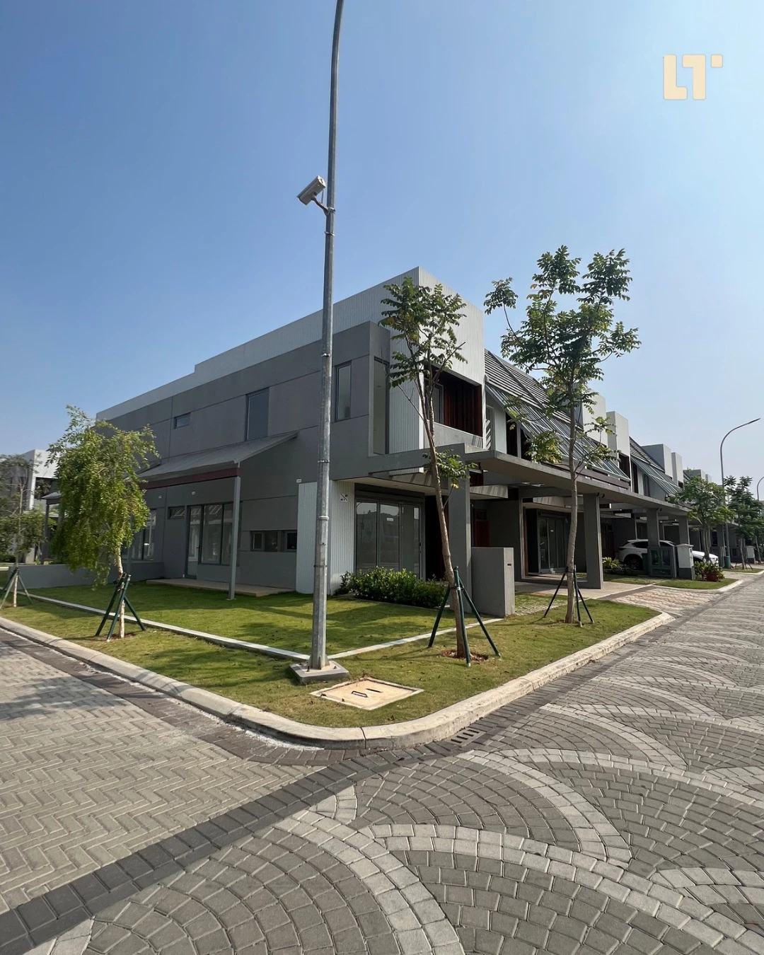 Linktown Rumah Jepang Eksclusif Di Hoek Depan Taman Linktown Rumah Jepang Eksclusif Di Hoek Depan Taman
